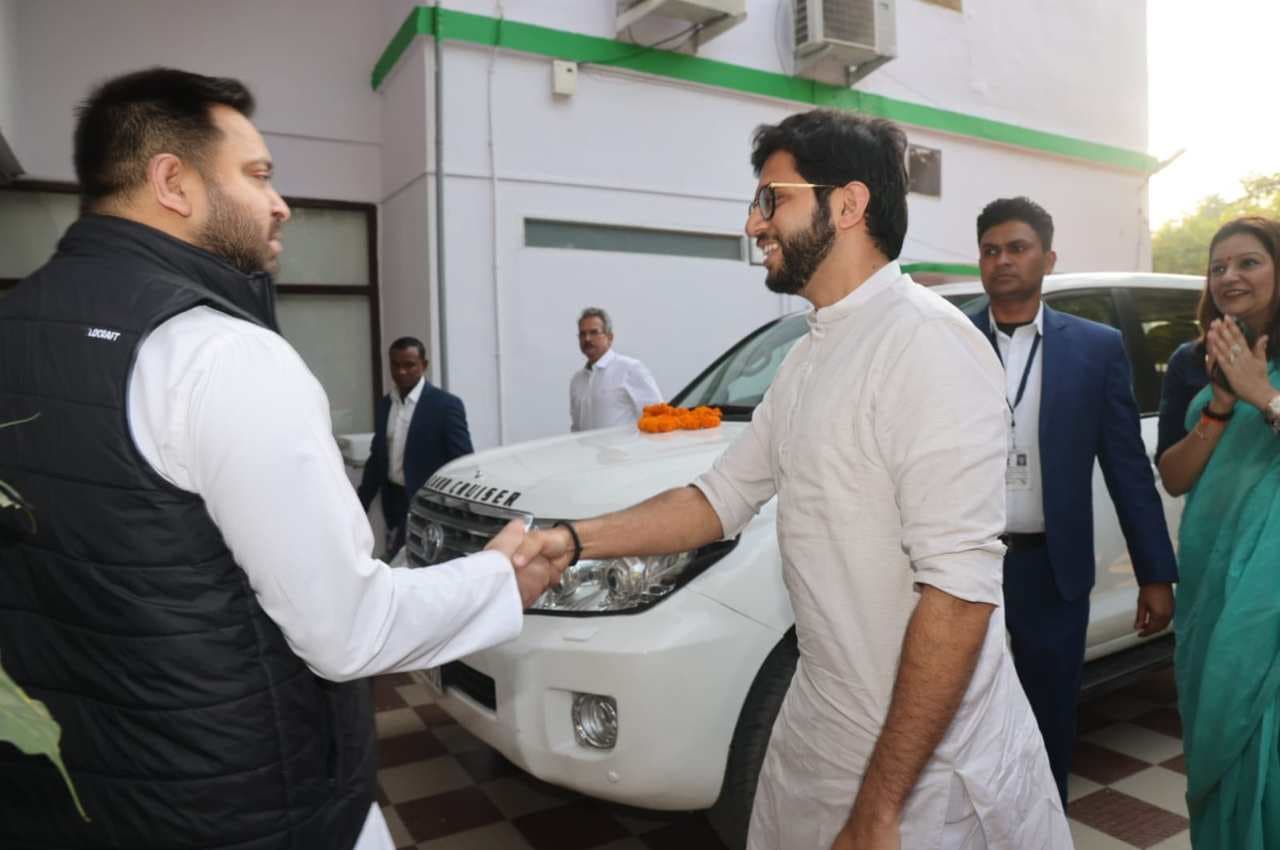 तेजस्वी यादव से मिलने पटना पहुंचे आदित्य ठाकरे, CM नीतीश से भी की मुलाकात