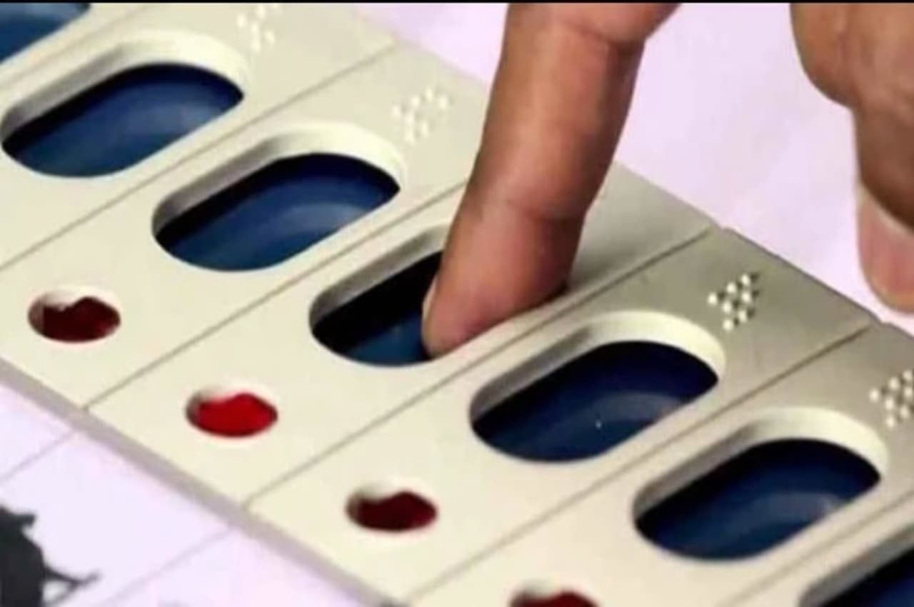 Bhanupratappur by-election: कांग्रेस का प्रचार अभियान तेज, सावित्री मंडावी ने किया जीत का दावा