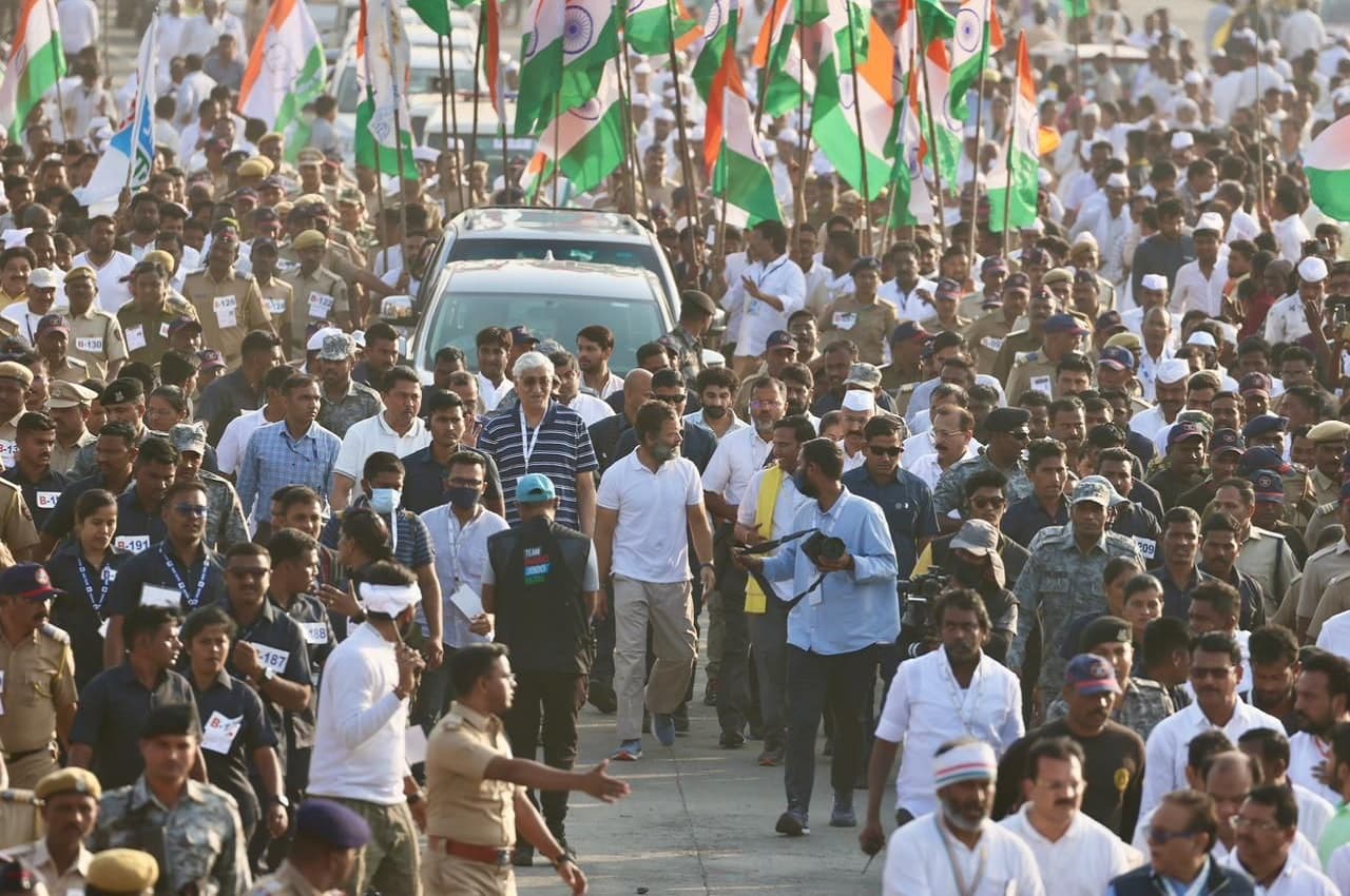 Bharat Jodo Yatra: कांग्रेस भारत जोड़ो यात्रा का आज 70वां दिन, राहुल गांधी ने महाराष्ट्र के वाशिम से शुरू की पदयात्रा