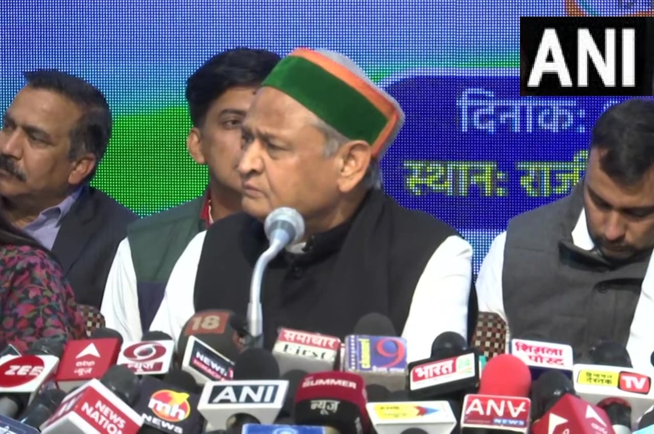 HP Election 2022: सीएम गहलोत ने भाजपा पर साधा निशाना, बोले- बकरे की मां कब तक खैर मनाएगी?