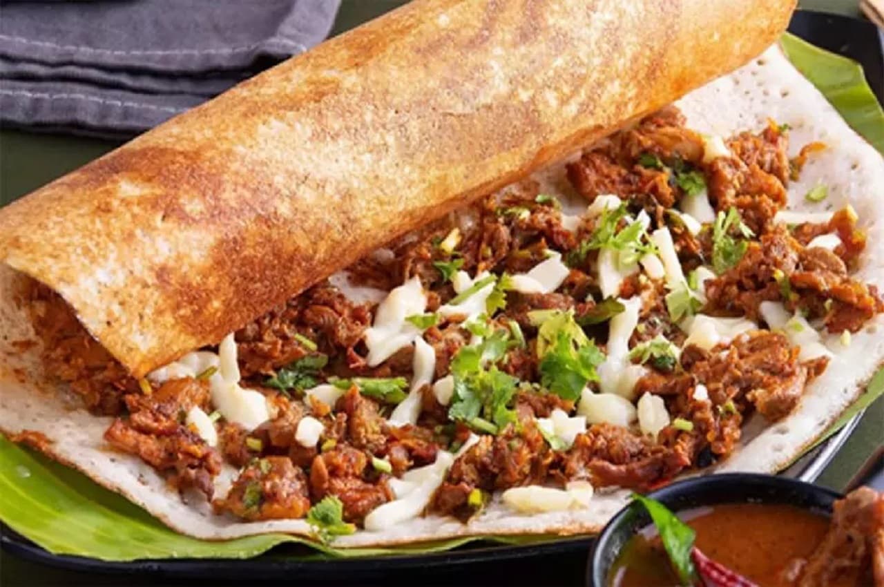 Chicken Dosa: स्वाद में लाजवाब लगता है चिकन डोसा, इस विधि से डिनर में करें तैयार