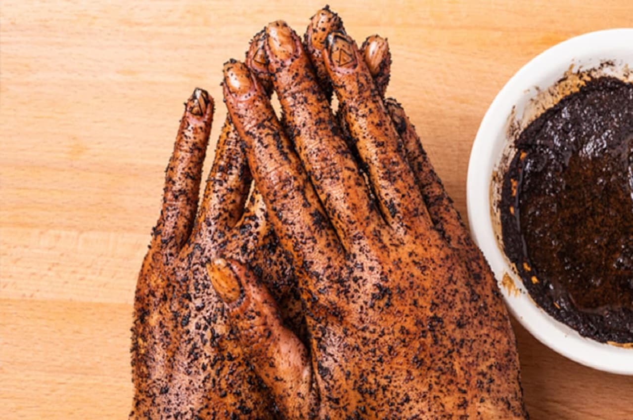 How To Get Rid Of Hand Tanning: हाथों के कालेपन को दूर करती है कॉफी, इस तरह पाएं गोरे हाथ