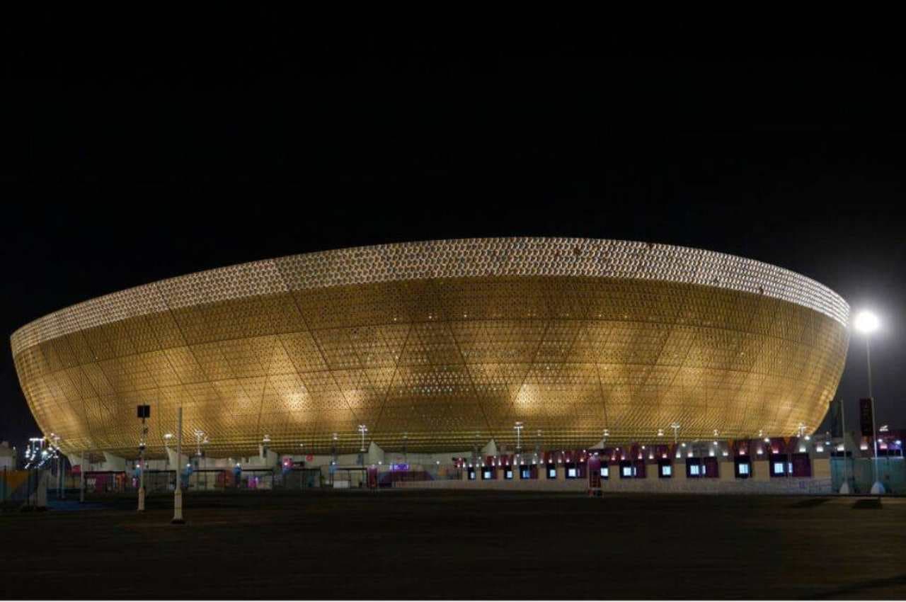 Qatar World Cup: फुटबॉल के जुनूनी फैंस के लिए बुरी खबर, स्टेडियमों में बीयर की ब्रिकी पर लगा बैन