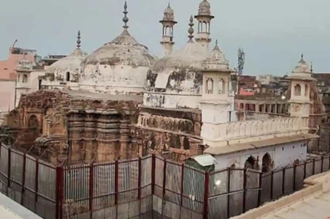 ज्ञानवापी मामले में मुस्लिम पक्ष की याचिका खारिज, अदालत ने कहा-पूजा का अधिकार मामला सुनने योग्य
