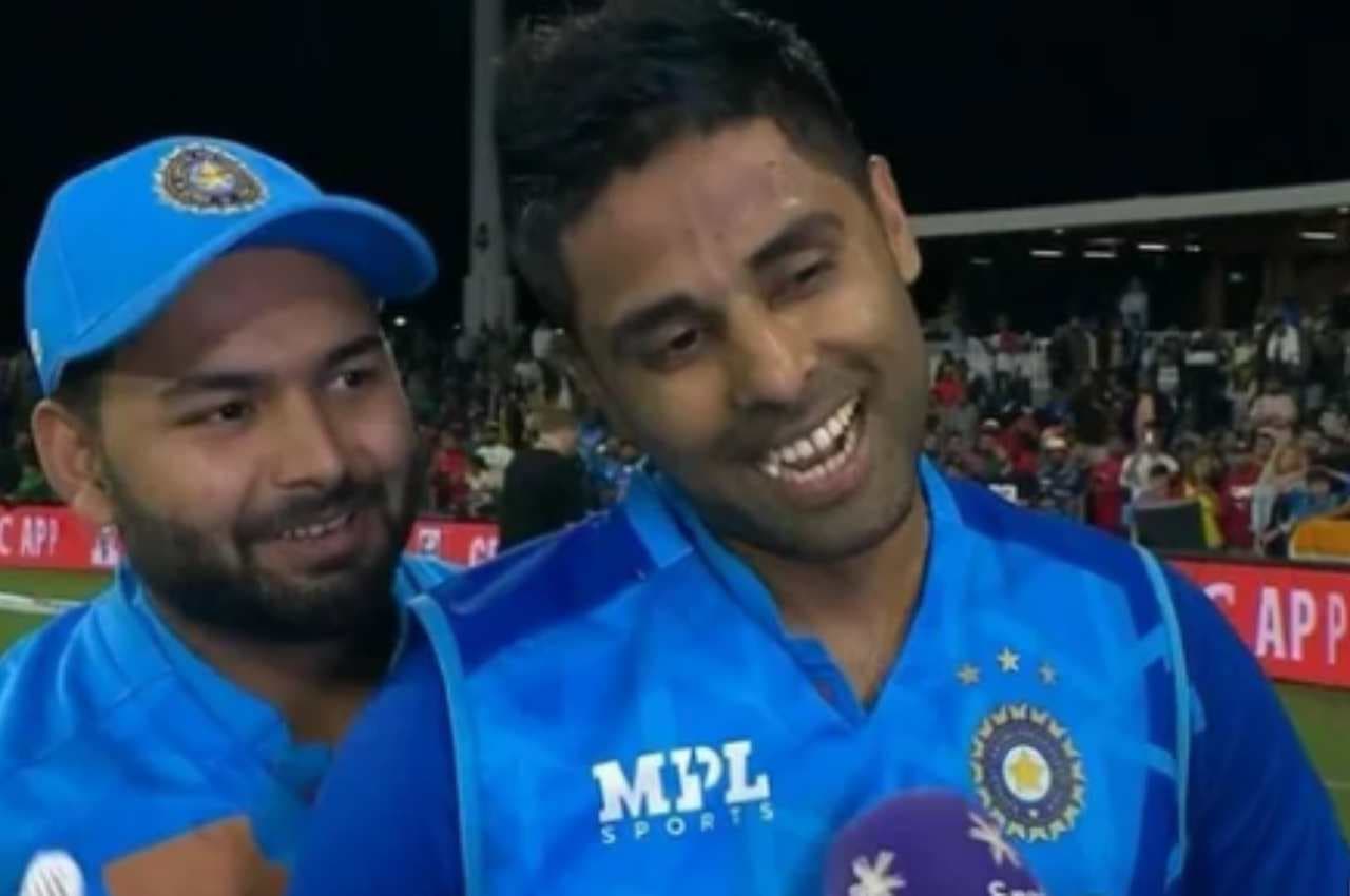कीवीओं को फोड़कर सूर्या दे रहे थे इंटरव्यू, ऋषभ पंत बीच में आकर कह गए ये चार शब्द, देखें