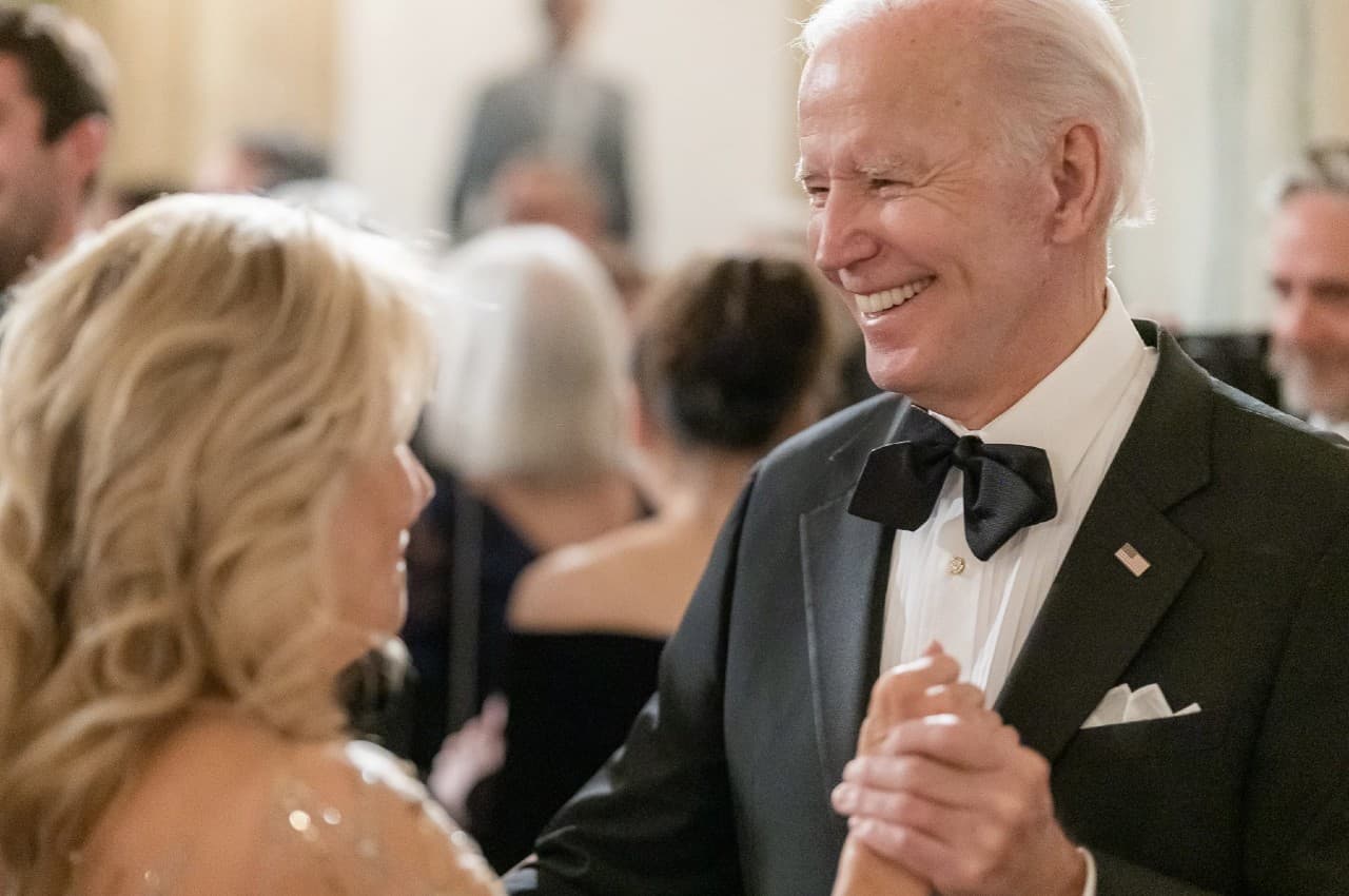 Joe Biden Birthday: 80 साल के हुए अमेरिकी राष्ट्रपति, पत्नी Jill Biden ने शेयर किया प्यार भरा मैसेज