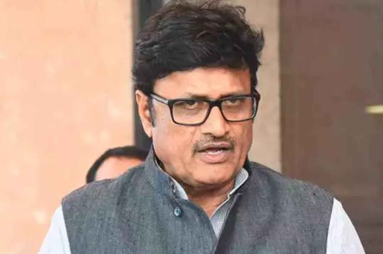 Jaipur News: वाड्रा के जमीन घोटाले को लेकर सदन में हंगामा, राजेंद्र राठौड़ बोले- मैं गलत हुआ तो इस्तीफा दे दूंगा