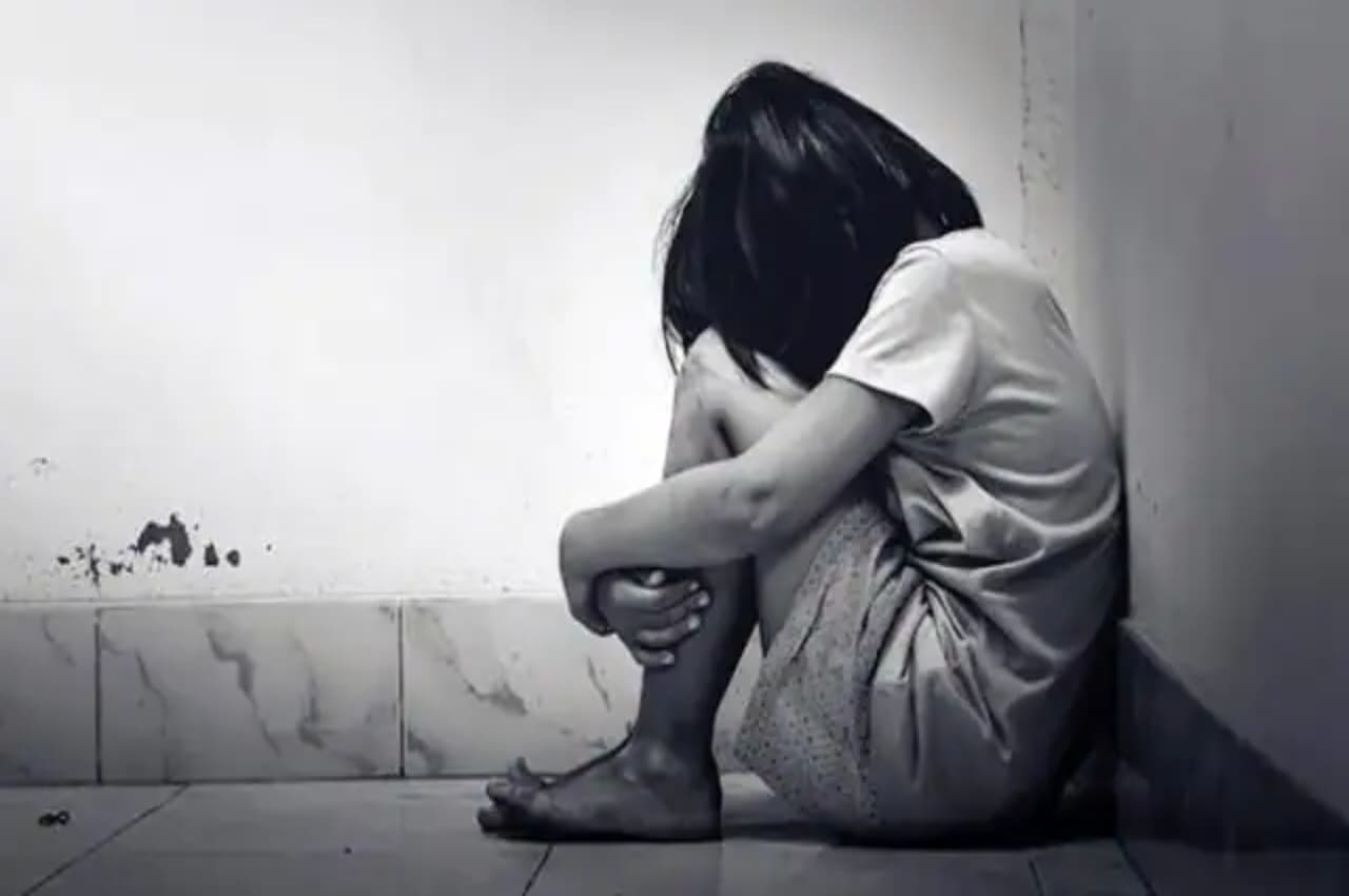 किशोरी का अपहरण करके 'गंदे काम' के लिए किया मजबूर, 14 महीने बाद लगा पुलिस के हाथ