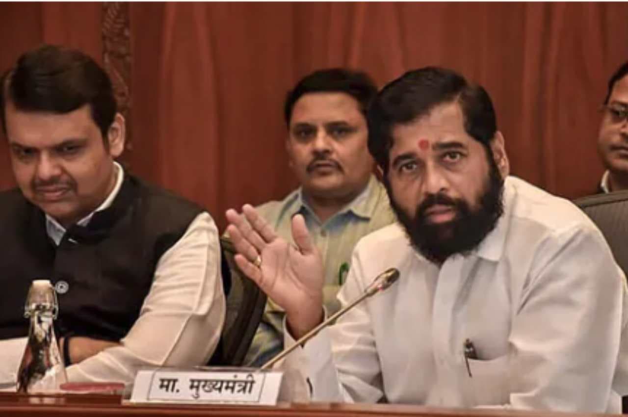 'राज्यपाल को कहीं और भेजो', शिवाजी पर टिप्पणी से बढ़ा विवाद, शिंदे गुट के विधायक की मांग