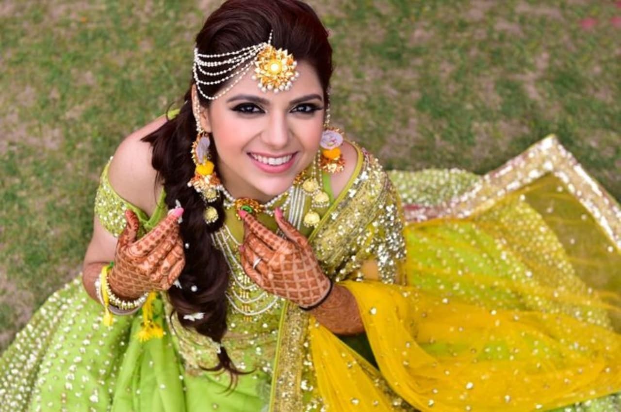 Bridal Skin Care: जल्द बनने वाली हैं दुल्हन तो चेहरे पर लगाएं ये जादुई फेस मास्क, ये रही बनाने की विधि