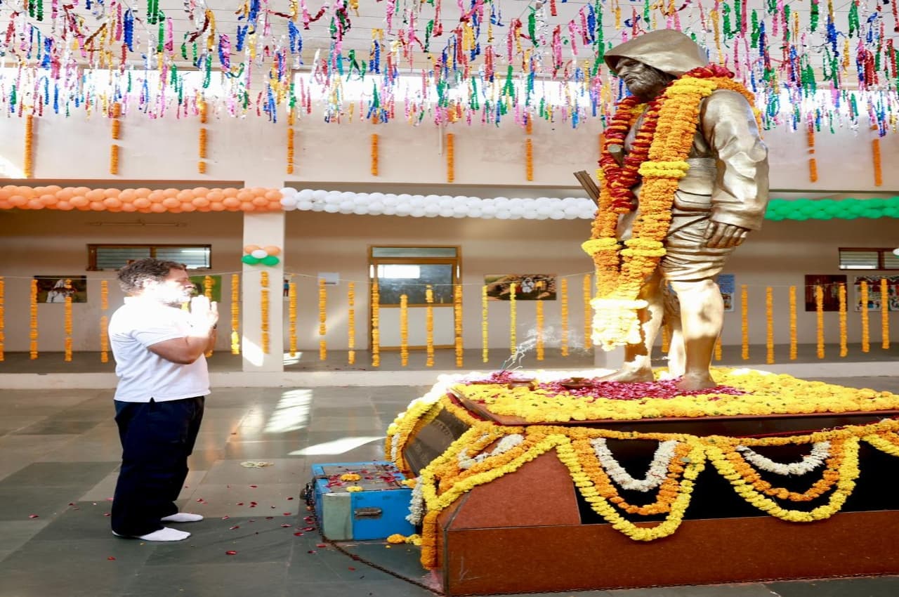 Bharat Jodo Yatra: "आदिवासी" तीर से राहुल ने साधा PM मोदी, RSS, BJP पर निशाना, लगाए ये आरोप