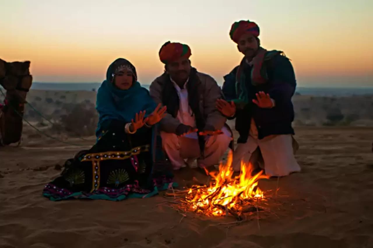 Rajasthan Weather Alert: पहाड़ी इलाकों में बर्फबारी से गिरा पारा, प्रदेश के कई जिलों का तापमान 10 डिग्री से भी कम