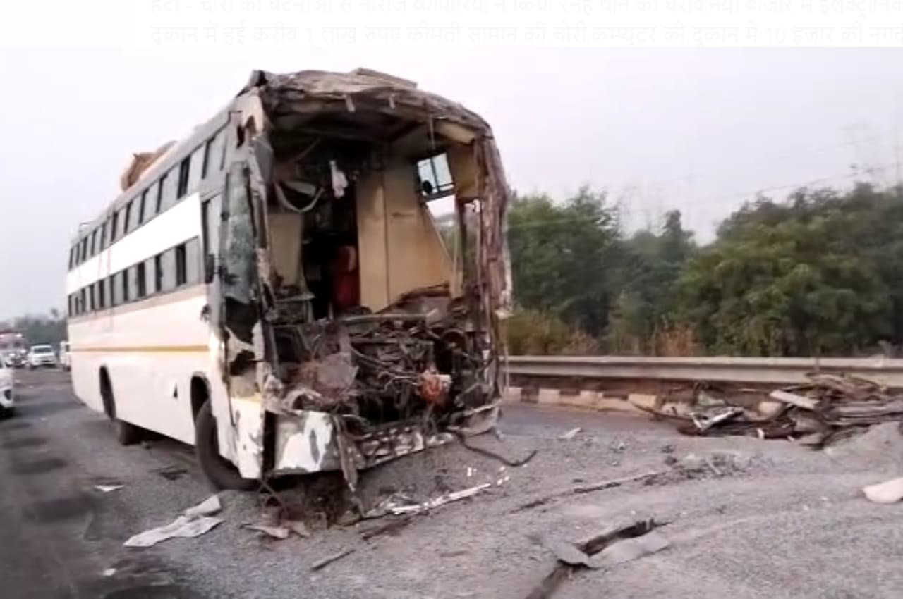 MP Road Accident: अनूपपुर से प्रयागराज जा रही 40 यात्रियों से भरी बस की ट्रक से जोरदार भिड़ंत, 2 की मौत, 25 घायल