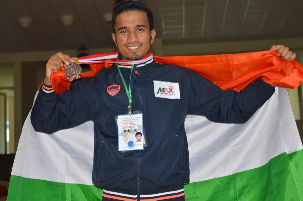 शाकाहारी भोजन खाकर एनर्जी पाते हैं राजस्थान के रहने वाले Wushu Champion रोहित जांगिड़, नॉन-वेज खाने से रहते हैं दूर