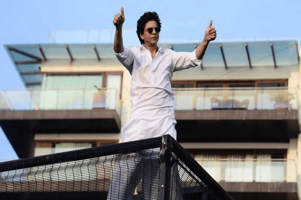 Shah Rukh Khan B'day Special: क्यों है शाहरुख खान के दिल के बेहद करीब 'मन्नत', देखें अनदेखी तस्वीरें