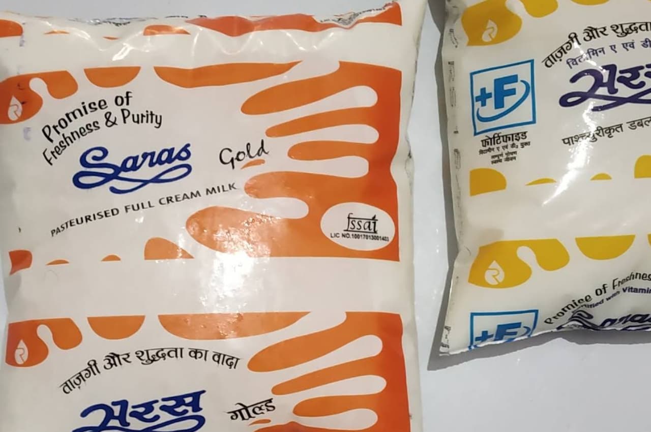 Milk Price Hike: जयपुर में फिर से महंगा हुआ सरस दूध, जानें गोल्ड और टोंड एक लीटर की नई कीमत