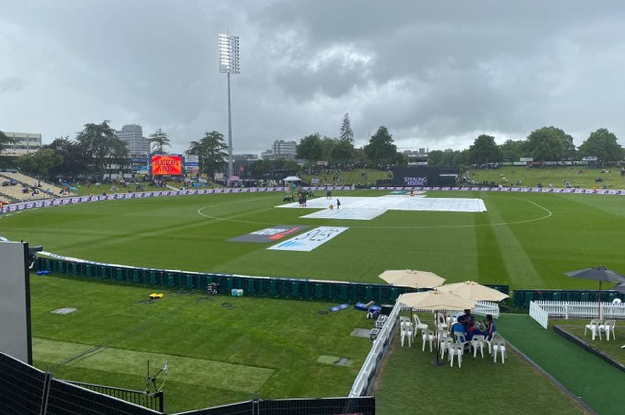 IND vs NZ 2nd ODI: क्या दोबारा मैच शुरू हो पाएगा...? हैमिल्टन से आया सबसे बड़ा अपडेट