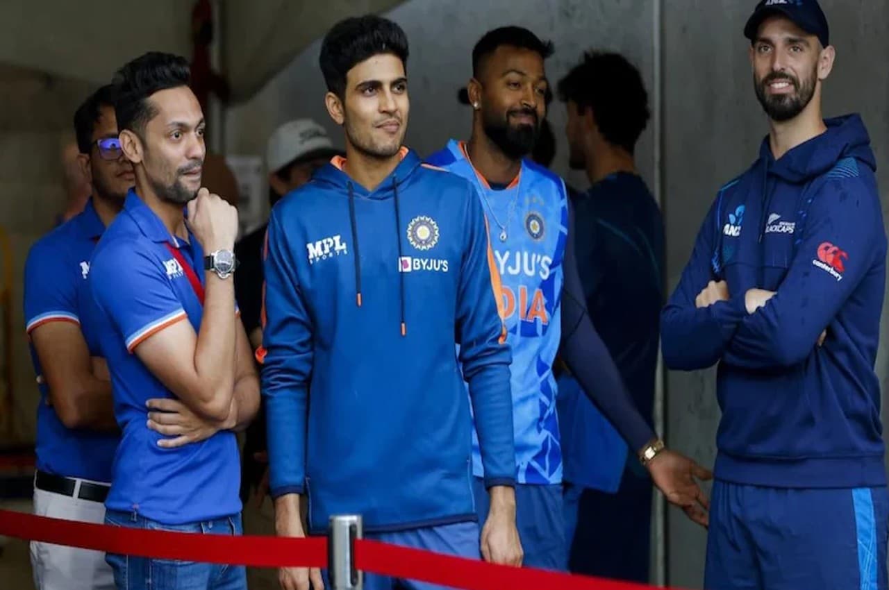 IND vs NZ: फैंस के लिए बुरी खबर...बारिश की वजह से रद्द हो गया मैच...देखें अपडेट
