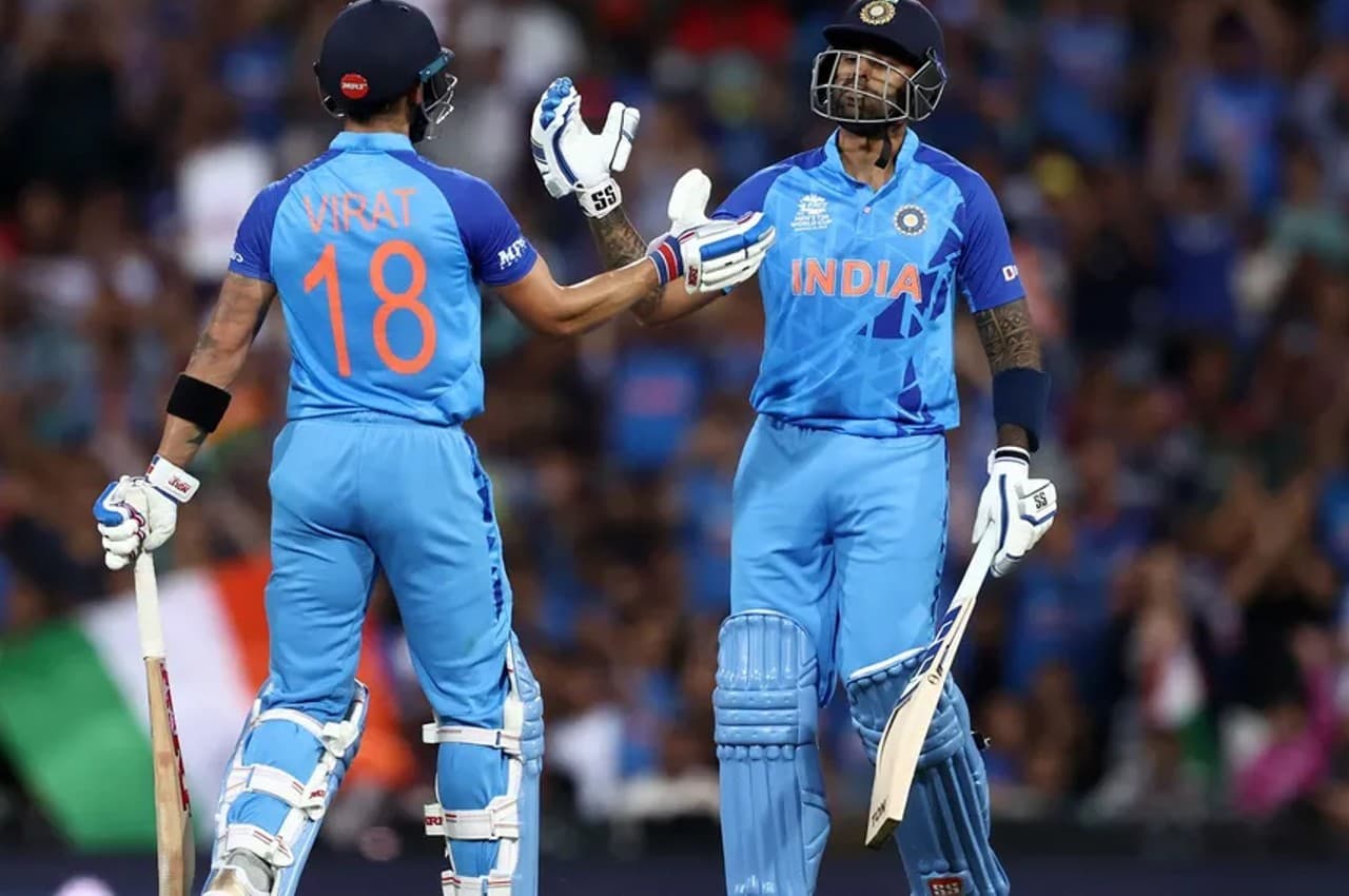 ICC T20 Rankings: टी20 के 'किंग' बने सूर्यकुमार यादव...पाकिस्तान के इस दिग्गज को पछाड़ा, देखें टॉप 10 बल्लेबाज
