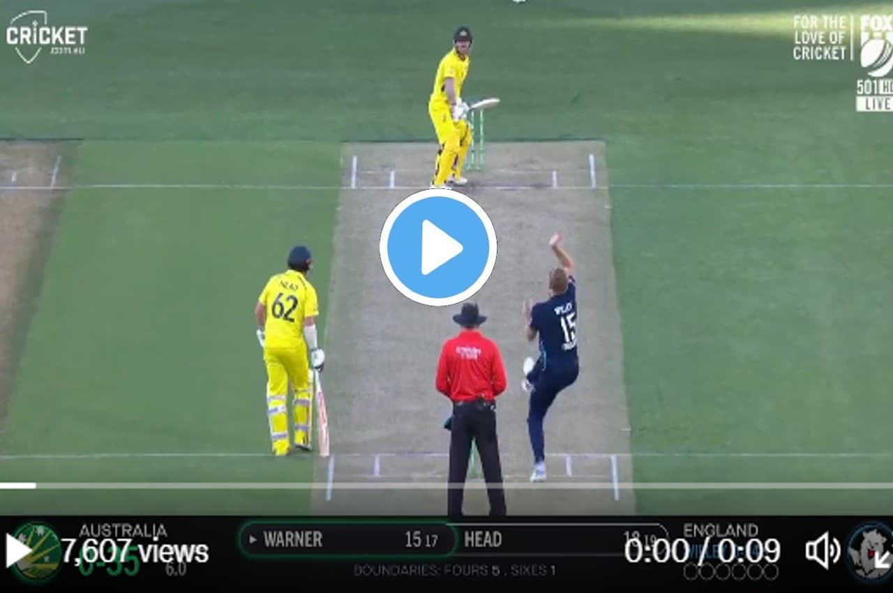 AUS vs ENG: अजीबो-गरीब छक्का...वॉर्नर ने घुटना टेका और ठोक दिया गजब सिक्स...सभी रह गए हैरान