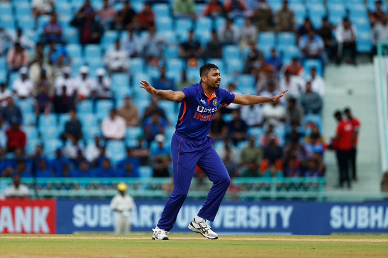 Vijay Hazare Trophy 2022: जिसे टीम इंडिया ने किया बाहर उसने गेंद से बरपाया कहर...चित कर दिए 6 बल्लेबाज...290 रनों से टीम को जिताया