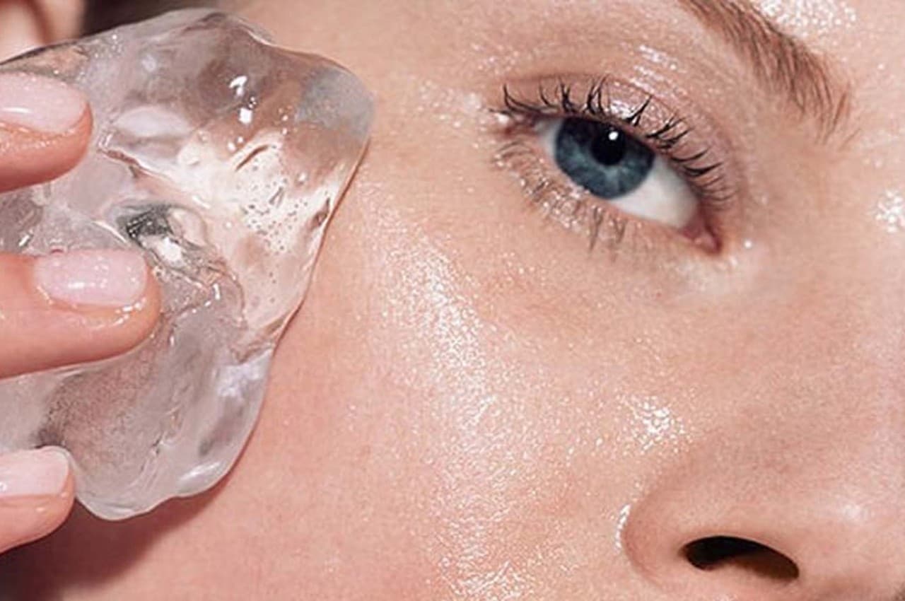 Skin Care Tips: बर्फ का 1 टुकड़ा बदल देगा चेहरे की रंगत...गायब हो जाएंगे दाग-धब्बे...बस ऐसे करें यूज