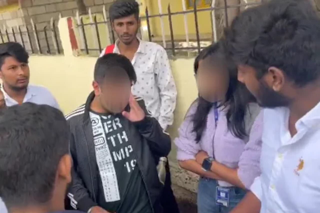Bengaluru: कॉलेज फेस्ट में 'पाकिस्तान जिंदाबाद' के नारे लगाने पर बेंगलुरु में 2 छात्रों पर मामला दर्ज