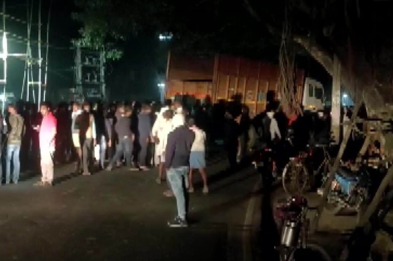 Bihar Accident: वैशाली में तेज रफ्तार ट्रक भीड़ में घुसी, बच्चों समेत 12 लोगों की मौत; राष्ट्रपति मुर्मू, पीएम मोदी ने जताया दुख