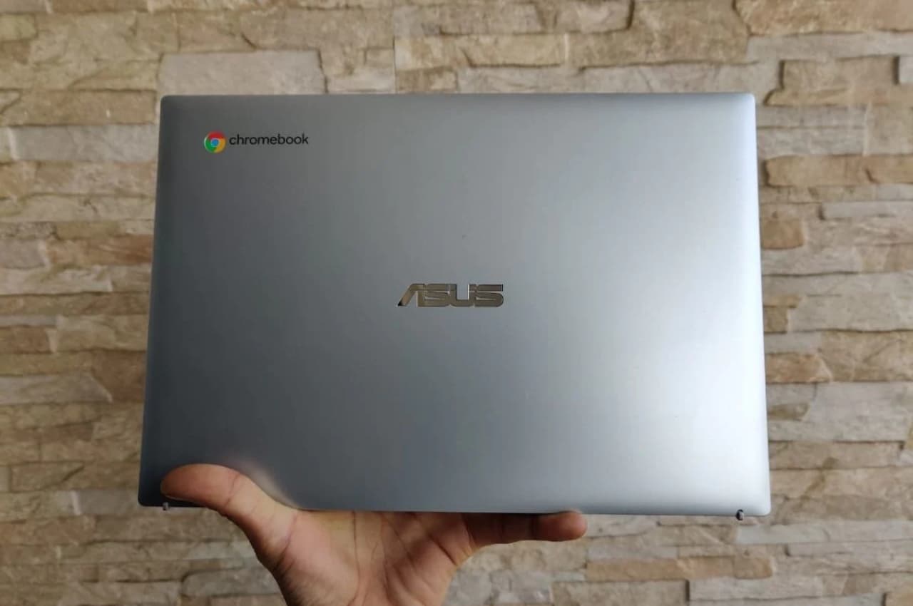 Cheapest Laptop: सिर्फ 4500 रुपए में खरीदें Asus Chromebook! ये हैं फीचर्स और स्पेसिफिकेशन्स