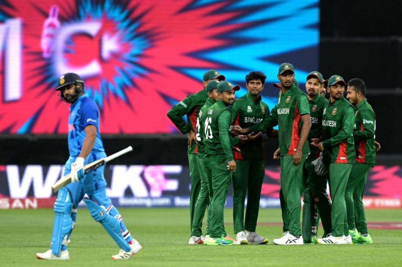 IND vs BAN LIVE: बारिश नहीं रुकी तो किसे होगा नुकसान? जानिए DLS का समीकरण