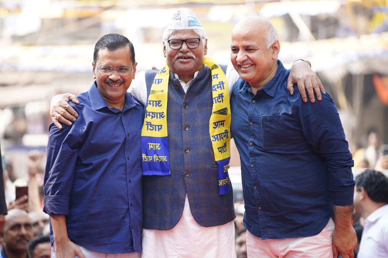 Delhi MCD Election 2022: तीन बार के कांग्रेस विधायक महाबल मिश्रा AAP में शामिल हो गए