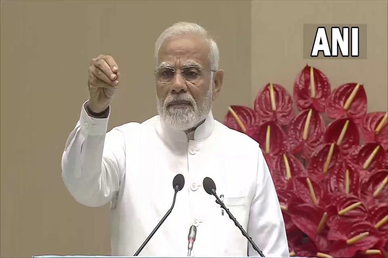 दिल्ली में पीएम मोदी का भावुक कर देने वाला भाषण, बोले- मैंने बहुत गालियां सुनीं, खूब आरोप लगे