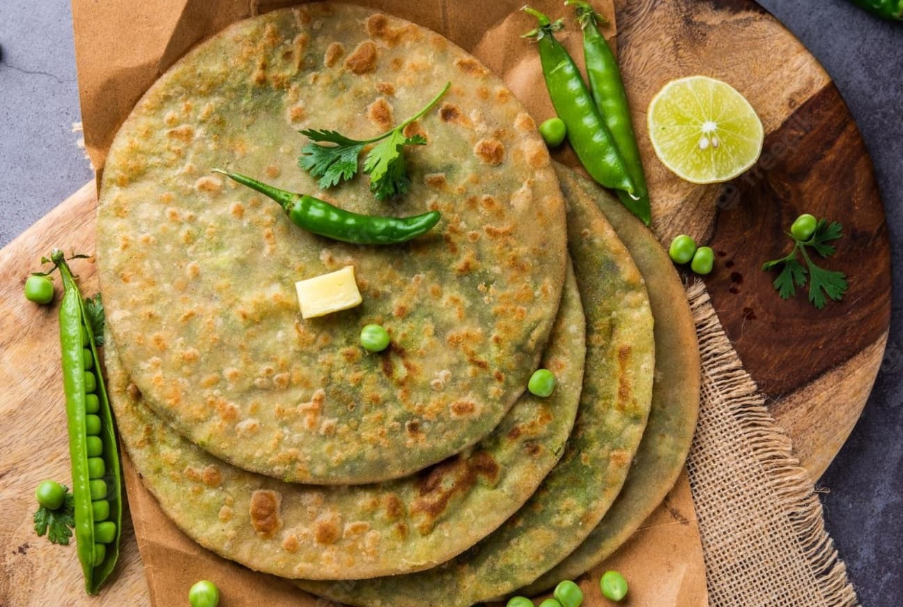 Peas Paratha Recipe: सर्दियों में ऐसे बनाएं गरमा गरम मटर के पराठे, भूल जाएंगे आलू-गोभी के पराठे का स्वाद!