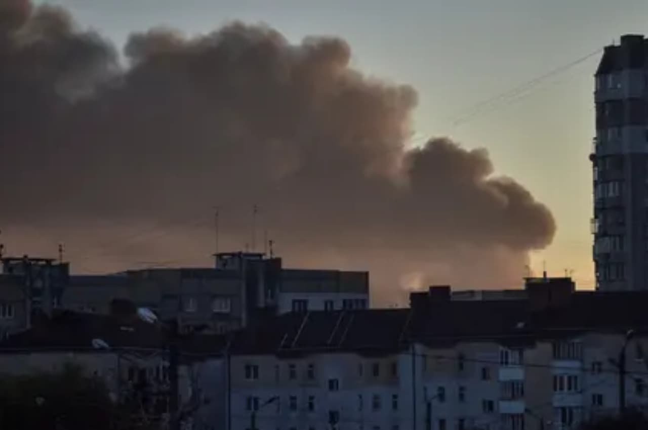 Russia Ukraine War: क्रेमलिन पर ड्रोन हमले के बाद भड़का रूस; यूक्रेन पर गिराए बम, 20 से अधिक लोगों की मौत