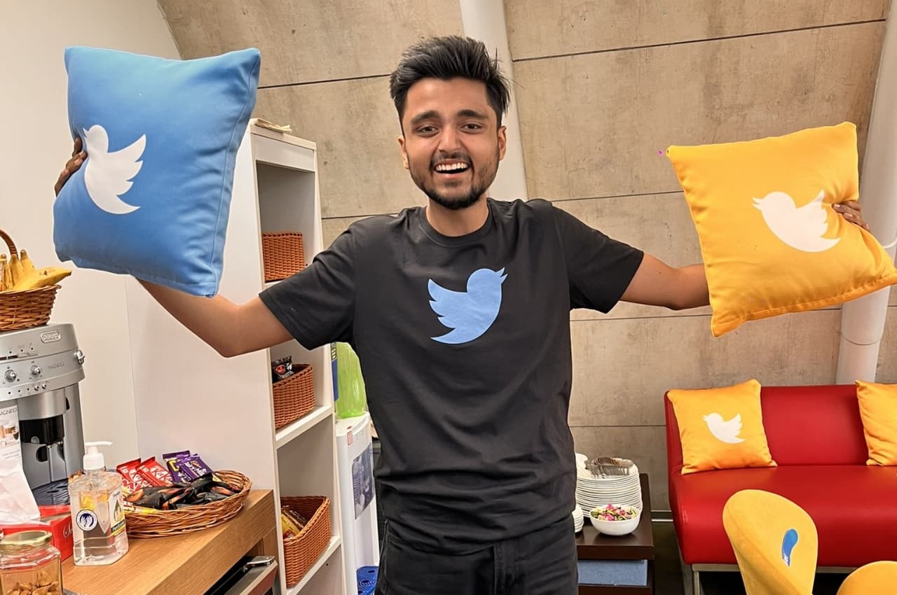 Twitter Layoff: एक कर्मचारी ऐसा भी! ट्विटर से निकाले जाने के बाद जताई खुशी, फोटो वायरल