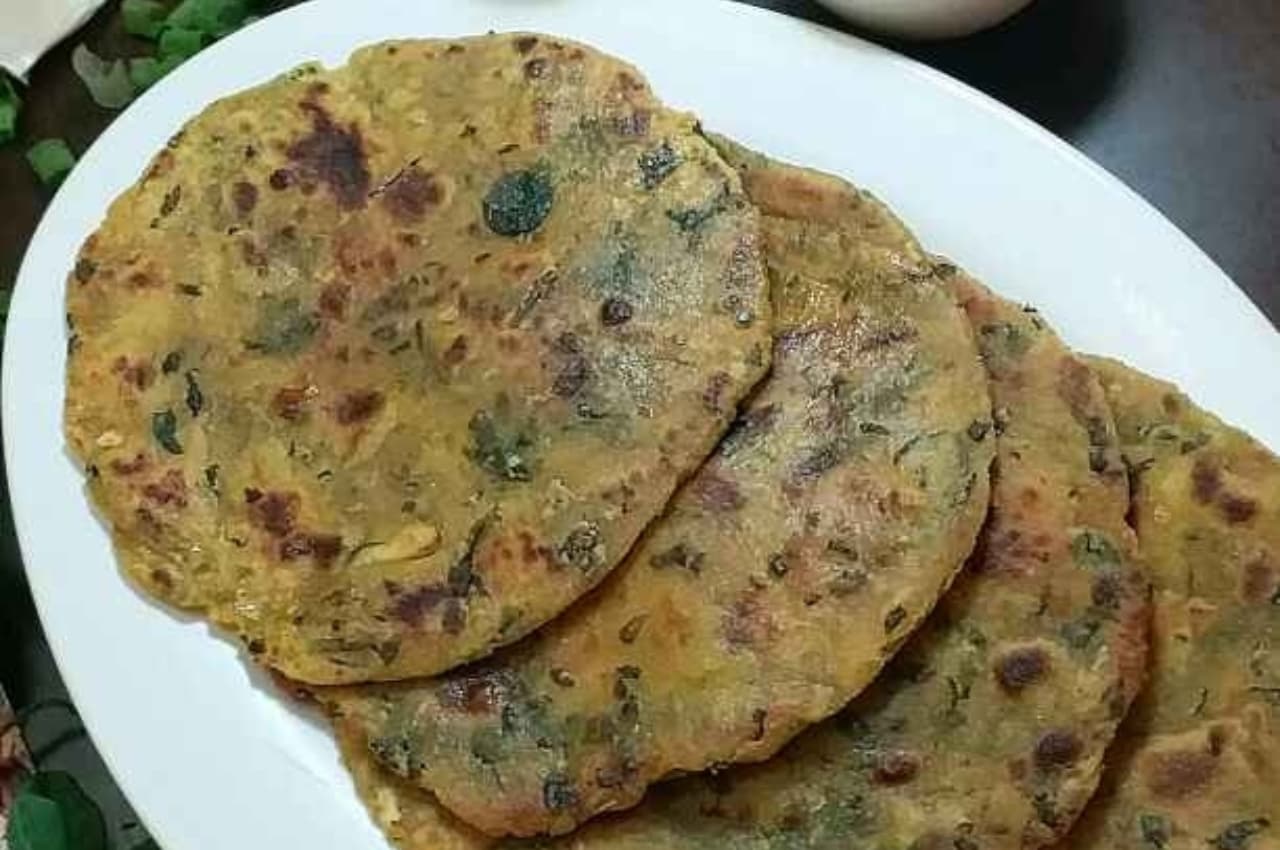 Methi Paratha Recipe: डालें यह चीज, पराठा बनेगा इतना नरम, बिना दांत वाले भी जमकर खाएंगे, जानें रेसिपी