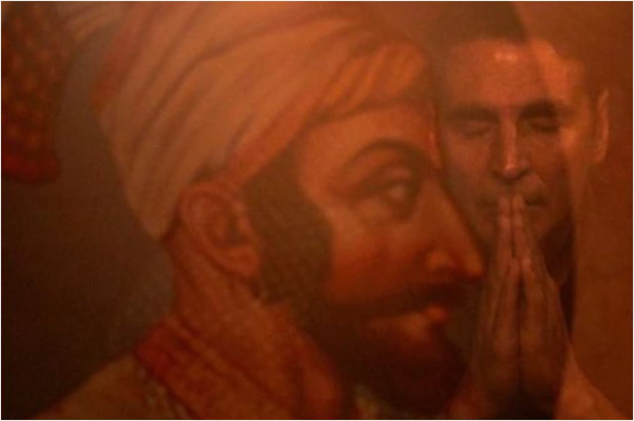 Akshay Kumar Marathi Film: अक्षय की पहली मराठी फिल्म का लुक आया सामने, छत्रपति शिवाजी महाराज की भूमिका में दिखेंगे एक्टर