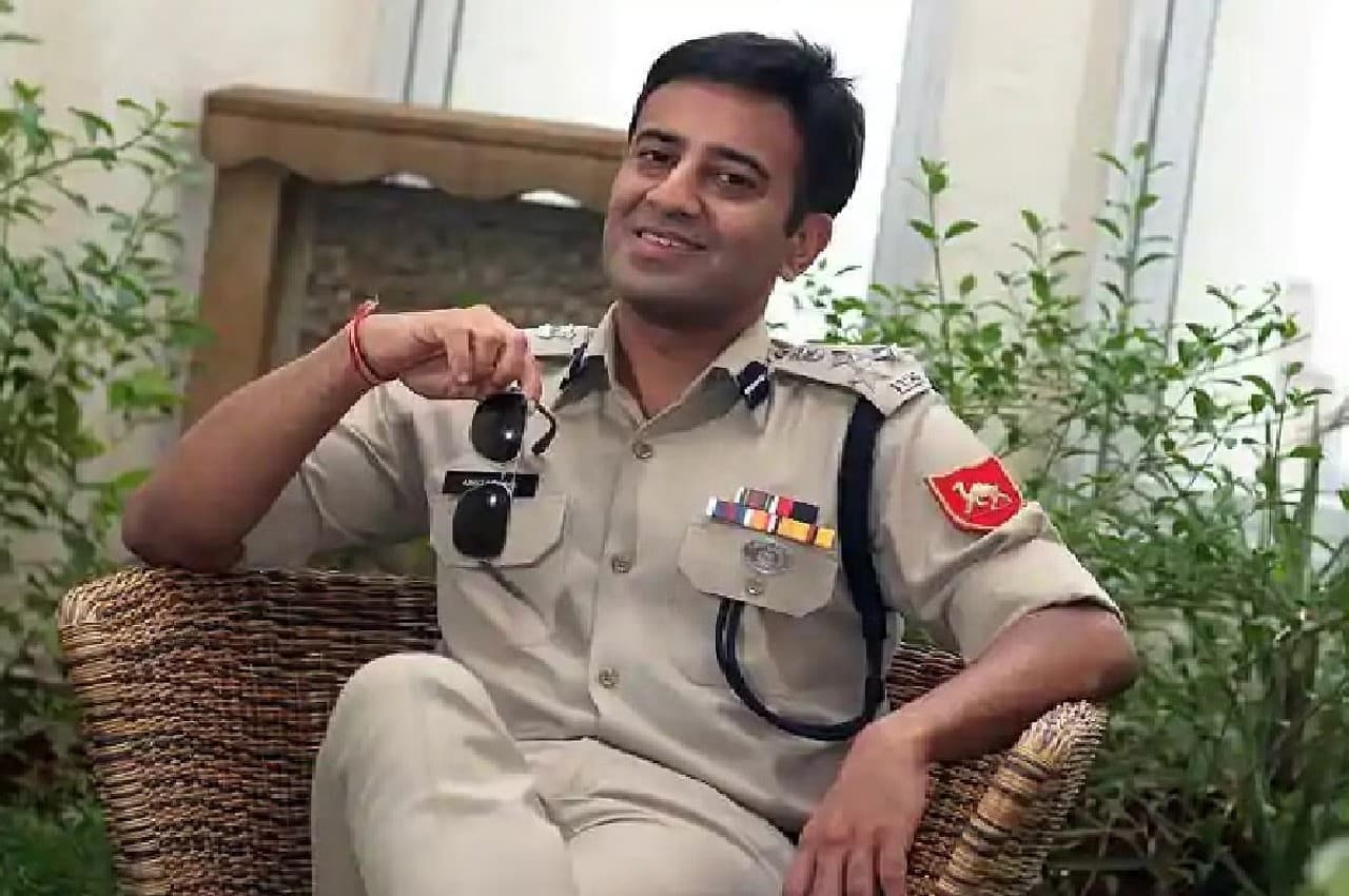 'खाकी: द बिहार चैप्टर' वाले IPS अमित लोढ़ा पर नीतीश सरकार की बड़ी कार्रवाई, भ्रष्टाचार के आरोप के बाद हुए सस्पेंड