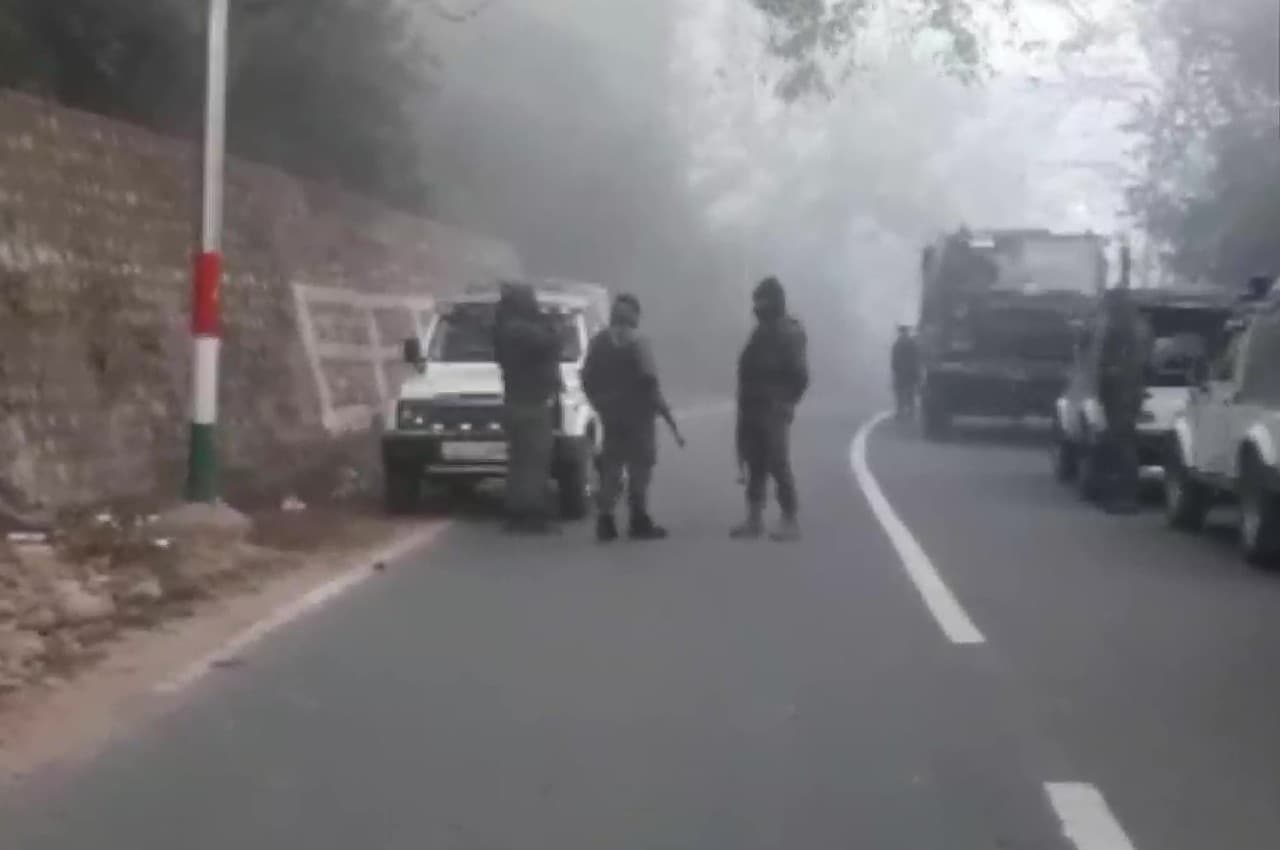 Jammu Kashmir: जम्मू के सिधरा में सुरक्षाबलों और आतंकियों के बीच मुठभेड़, चार आतंकी ढेर