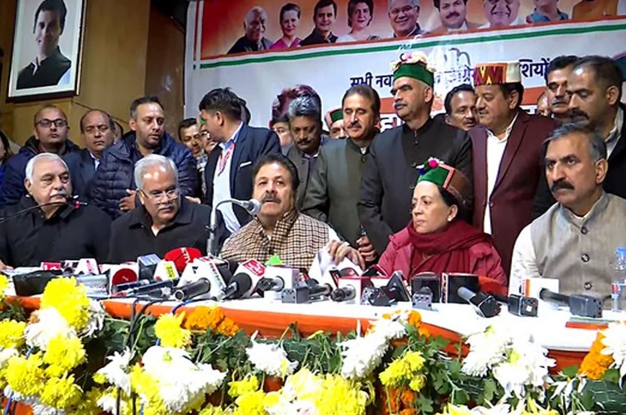 Himachal CM Face: प्रतिभा सिंह नहीं, हिमाचल में मुख्यमंत्री पद की दौड़ में कांग्रेस के ये 3 नेता शामिल