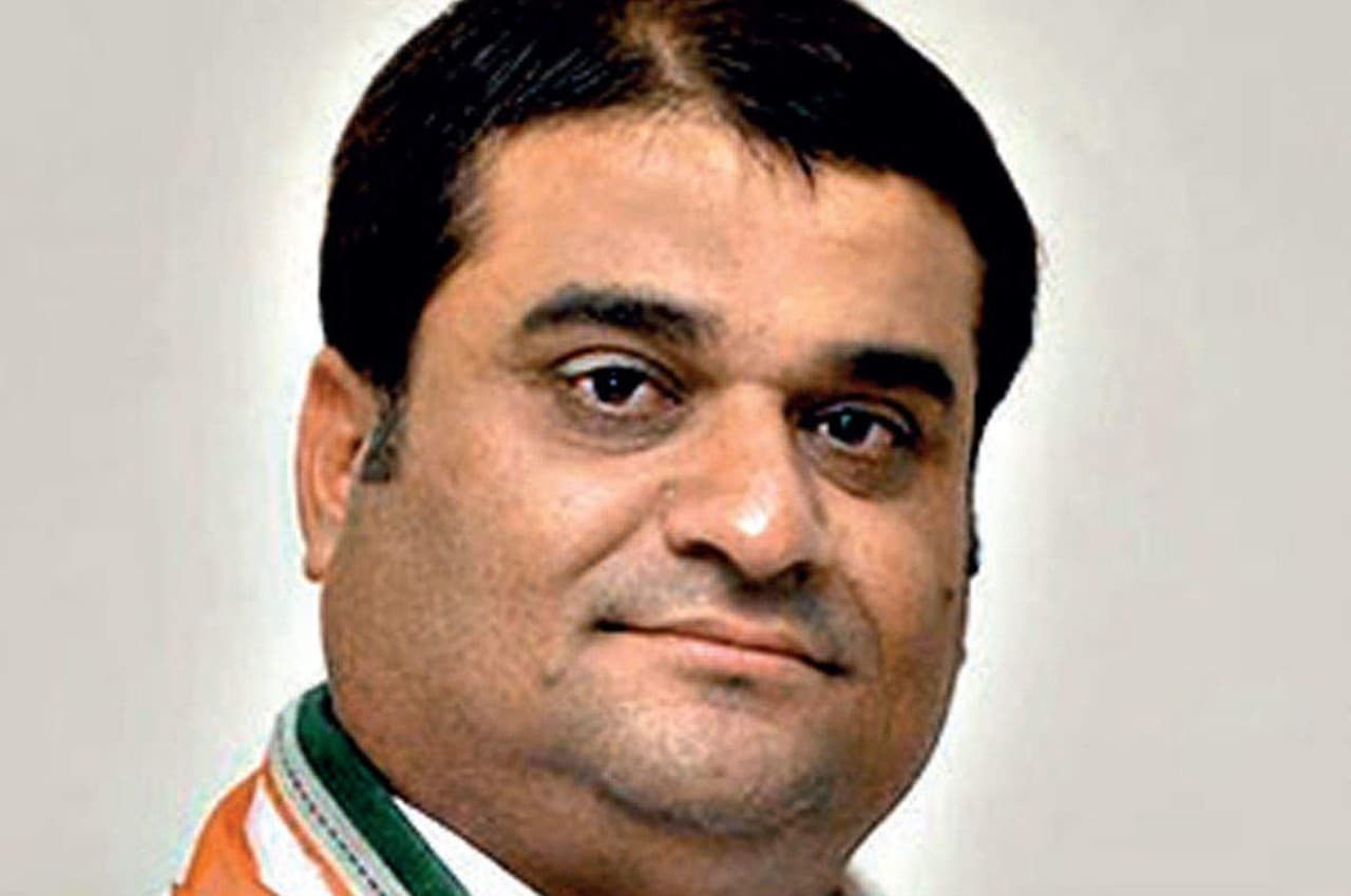Gujarat Election Results 2022: गुजरात में पहली जीत की ओर बढ़ रही समाजवादी पार्टी, कुटियाना से इतने वोट से आगे