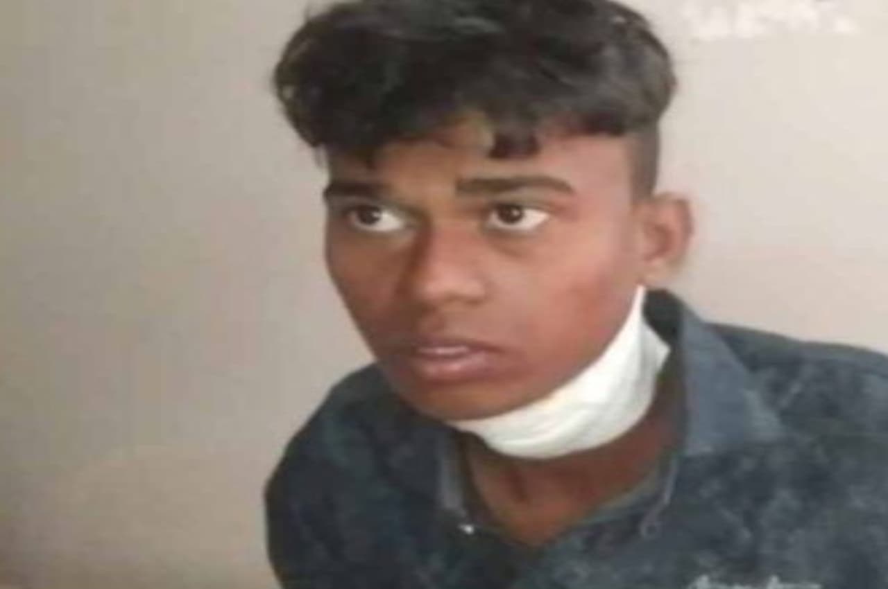 निर्माणाधीन मकान में घुसे चोर ने खुद का रेता गला, अस्पताल में जारी इलाज