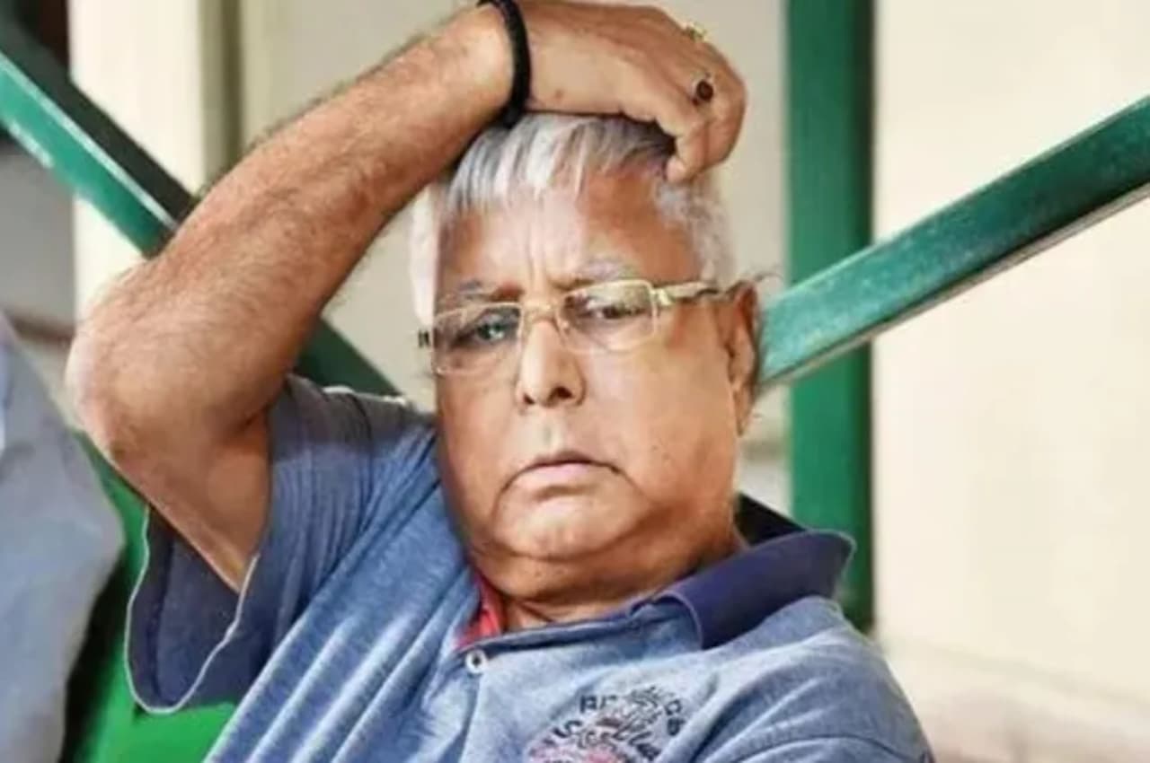 फिर बढ़ सकती हैं लालू यादव की मुश्किलें, 2021 में बंद इस रेलवे घोटाले को फिर खोलेगी CBI