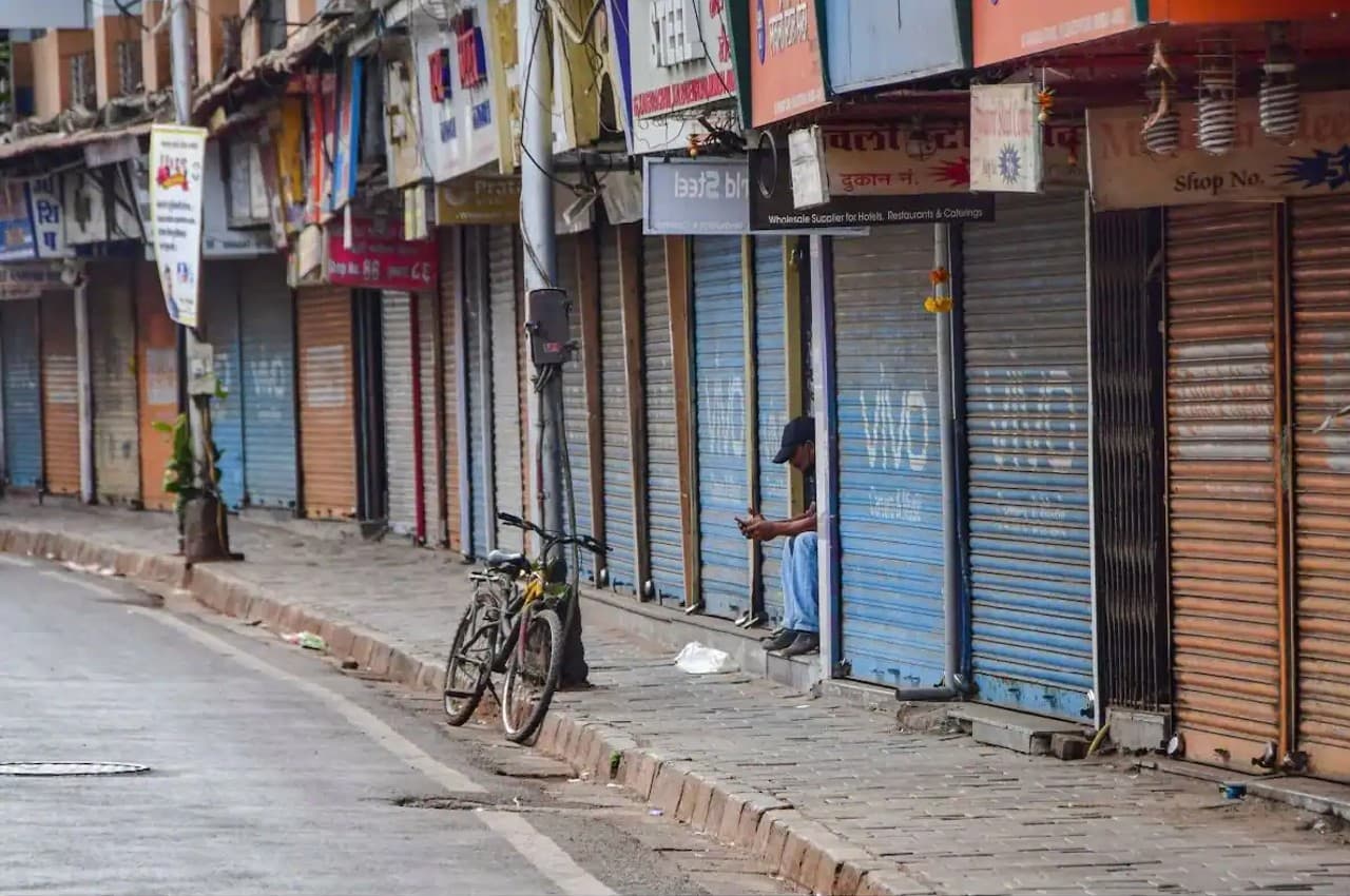 Viral News Fact Check: कोरोना की चौथी लहर के डर से देश में 7 दिनों के लिए लॉकडाउन? जानें क्या है सच्चाई