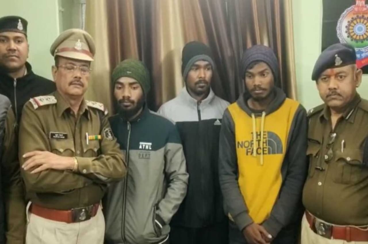 बैंक में चोरों ने गहनों के बदले लिया लोन, फिर हुआ लाखों की चोरी का पर्दाफाश, 3 आरोपी गिरफ्तार