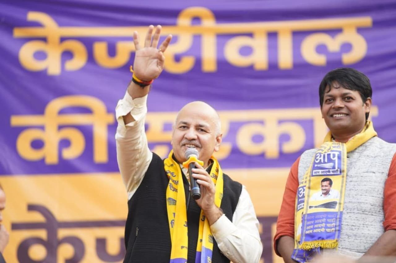 AAP की नुक्कड़ सभाओं को मिला जबरदस्त जनसमर्थन, भारी संख्या में उमड़ी भीड़