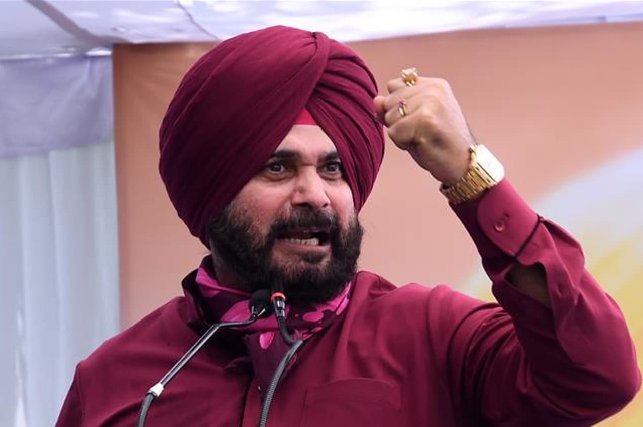 Navjot Singh Sidhu: गणतंत्र दिवस पर जेल से रिहा हो सकते हैं नवजोत सिंह सिद्धू, 51 कैदियों की लिस्ट में नाम शामिल