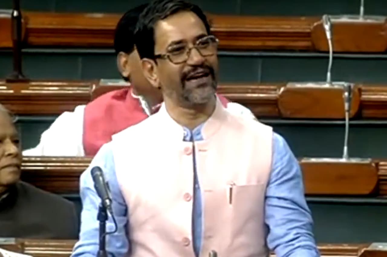 भाजपा सांसद निरहुआ का दावा, बोले- जिस दिन अहीर रेजिमेंट का गठन होगा, चीन की रूह कांप जाएगी