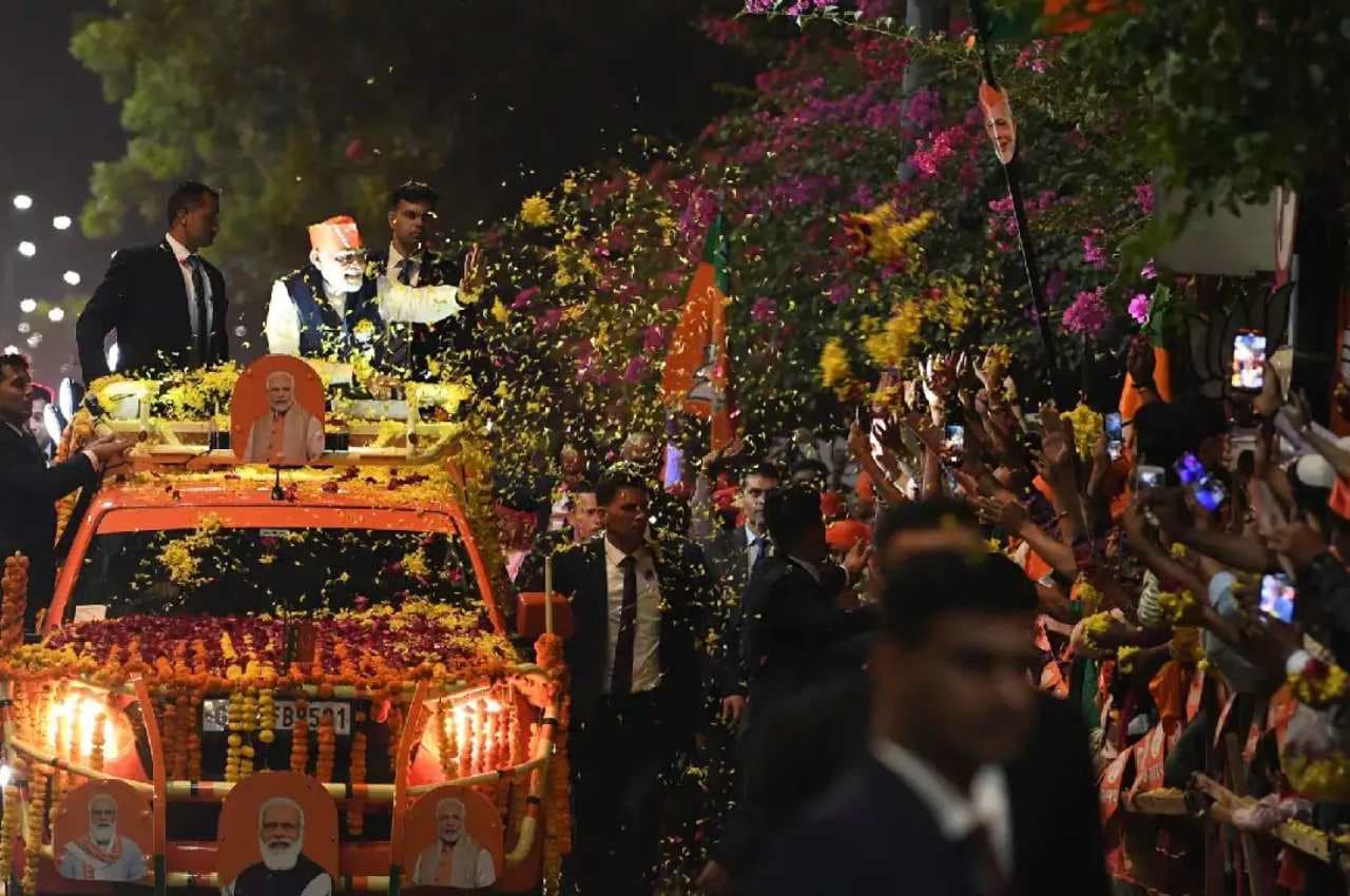 पीएम मोदी के 'सबसे बड़े और सबसे लंबे' रोड शो में 10 लाख से ज्यादा लोग हुए शामिल