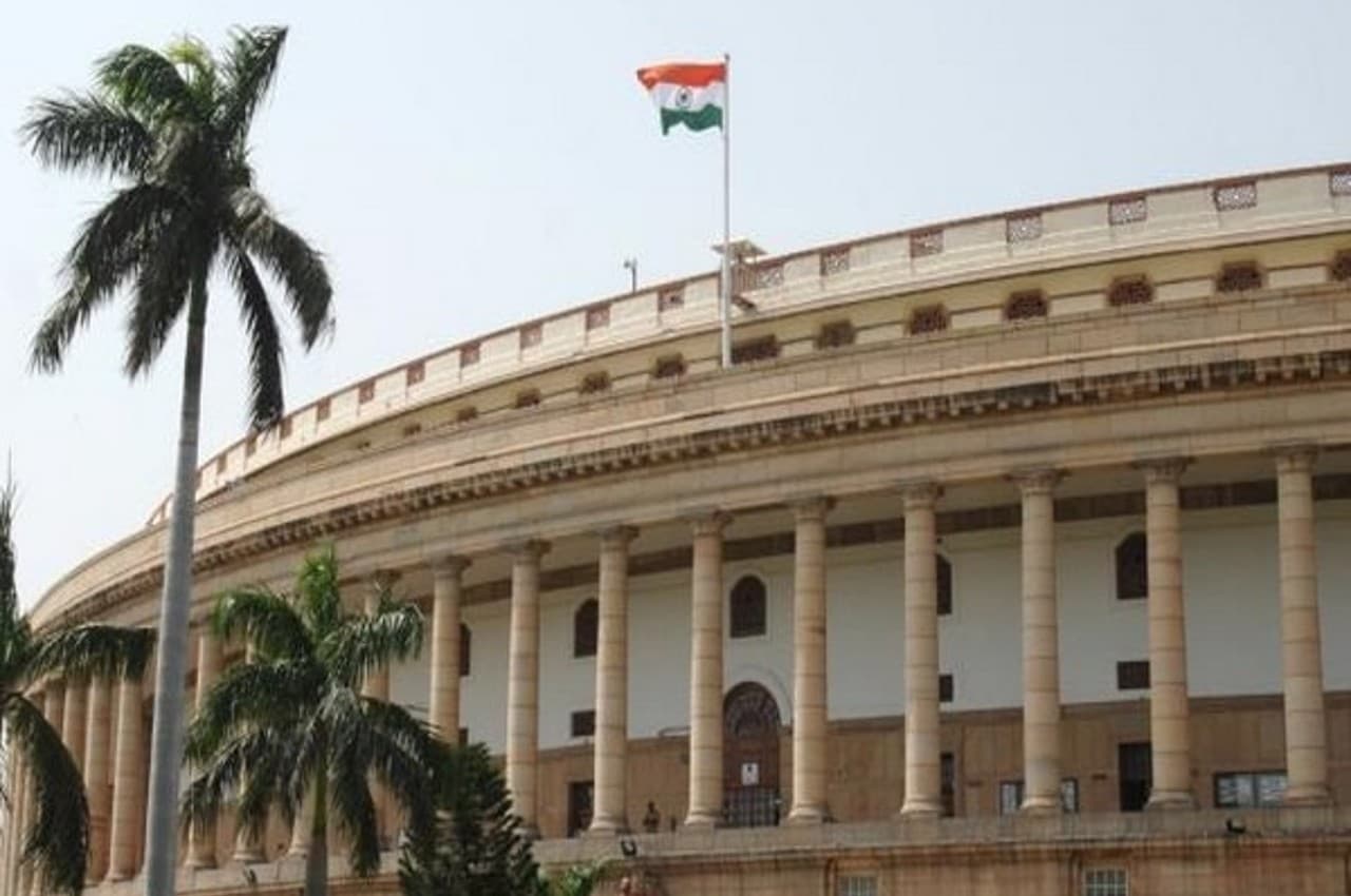India China Conflict: तवांग में झड़प पर विपक्ष ने की चर्चा की मांग, रक्षा मंत्री राजनाथ सिंह संसद में देंगे बयान